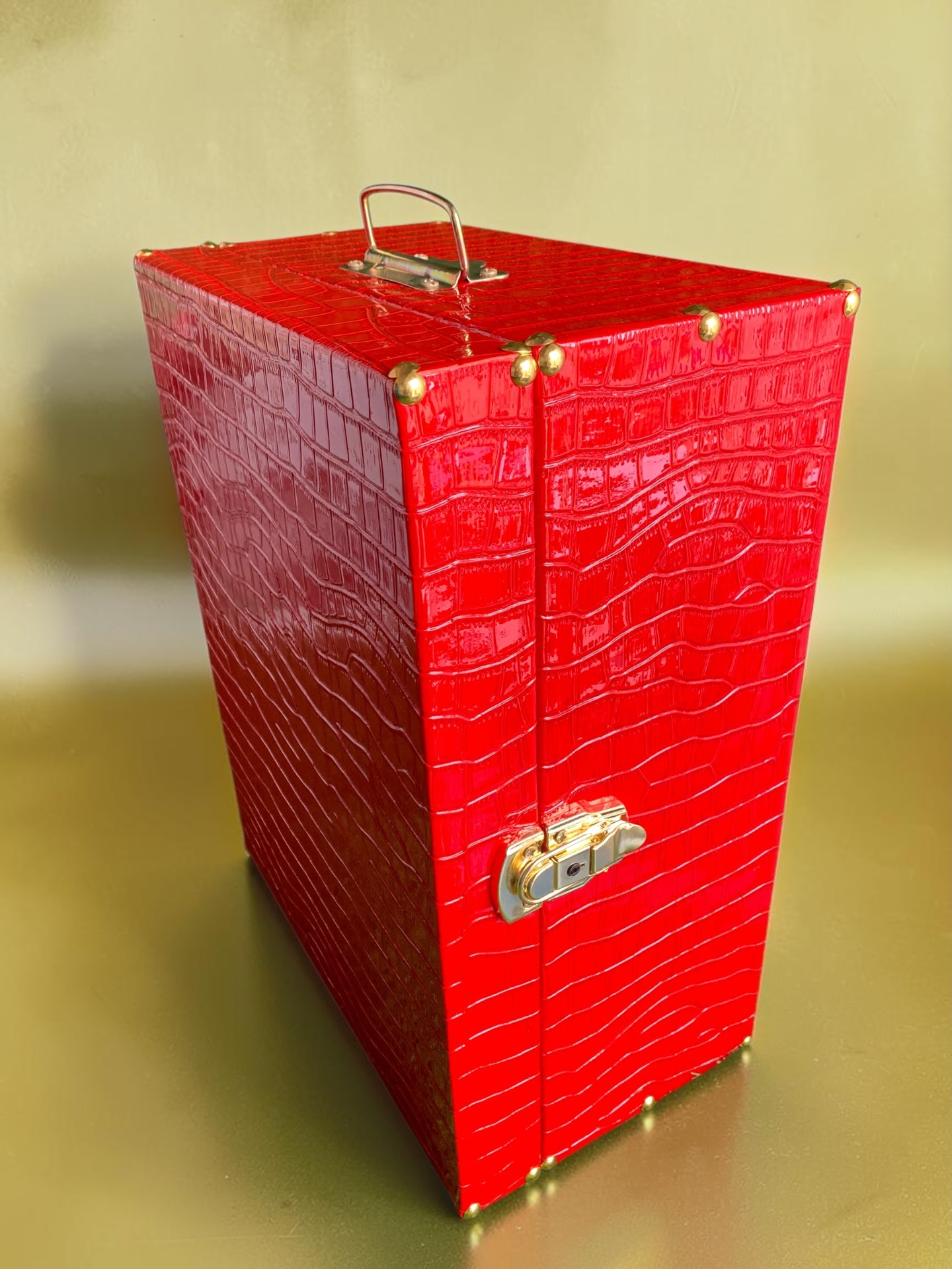 Ruby Croc Leather Trunk — Grande · 2